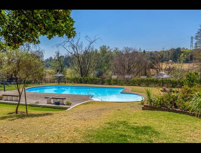 3 BEDROOM DUPLEX TO LET IN BORDEAUX